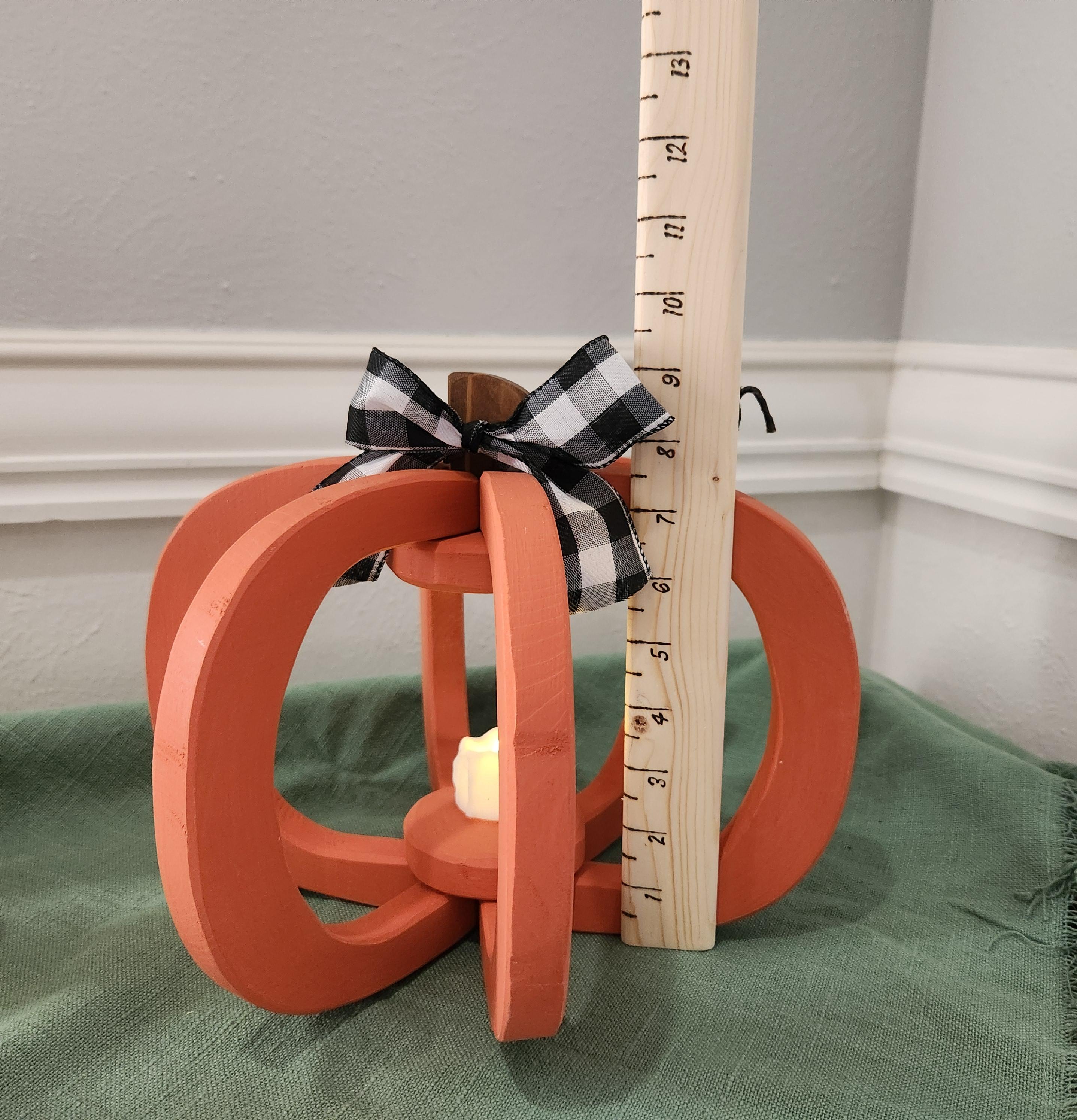 Large Pumkin 9 inches tall Large Pumkin 9 inches tall